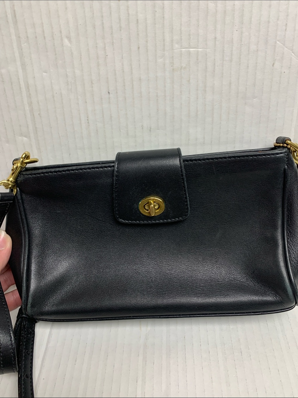 Coach Vintage 9154 Legacy Demi Black Leather Crossbody Purse Gold Turnlock - Picture 2 of 12